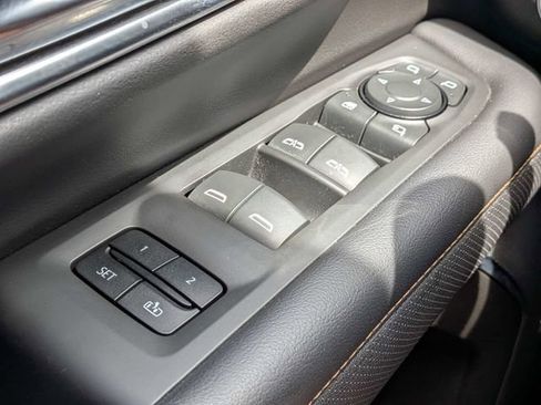 Used 2021 GMC Yukon AT4 AWD/4WD image 26