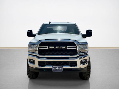 Used 2024 RAM 2500 Big Horn AWD/4WD image 2