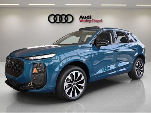New 2026 Audi Q3 quattro 2.0T AWD/4WD image 1