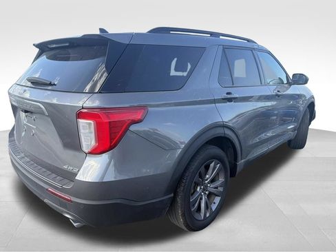 Used 2023 Ford Explorer XLT w/ Equipment Group 202A AWD/4WD image 27