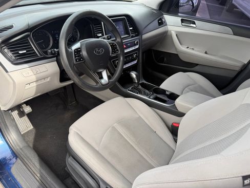 Used 2019 Hyundai Sonata SE FWD image 12