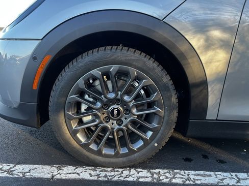 Used 2025 MINI Cooper S image 9