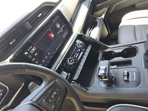 Used 2024 GMC Sierra 1500 AT4X w/ AT4X AEV Edition AWD/4WD image 3