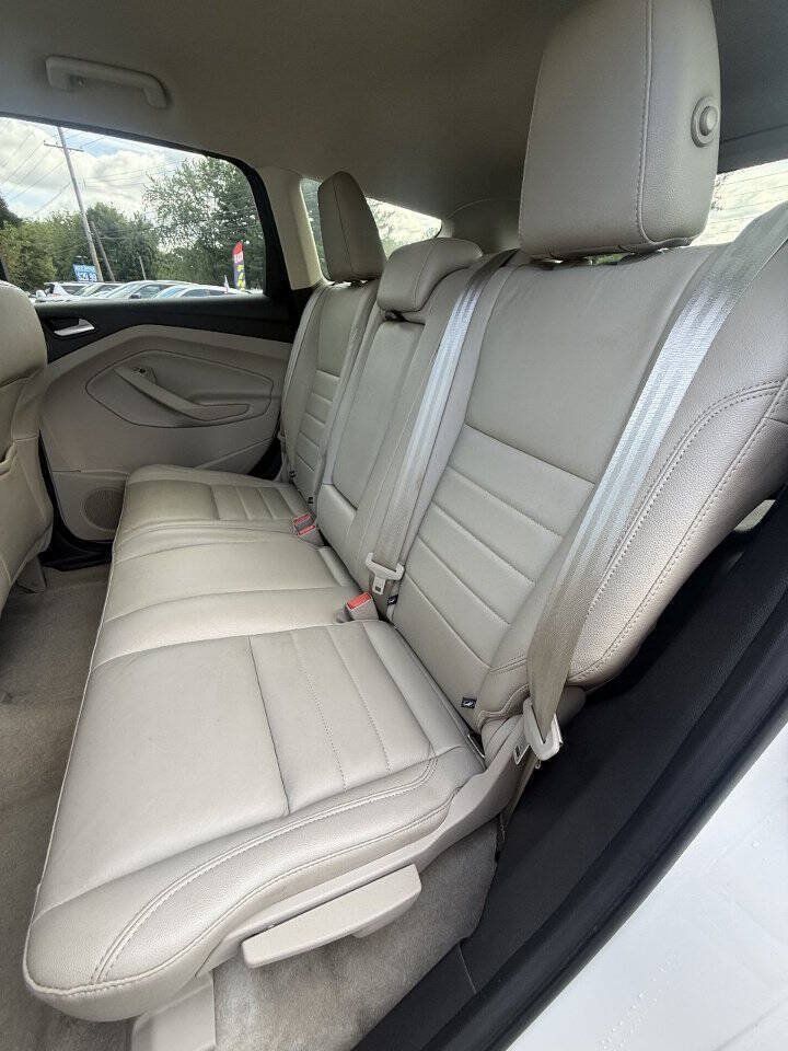 Used 2015 Ford Escape Titanium AWD/4WD image 17