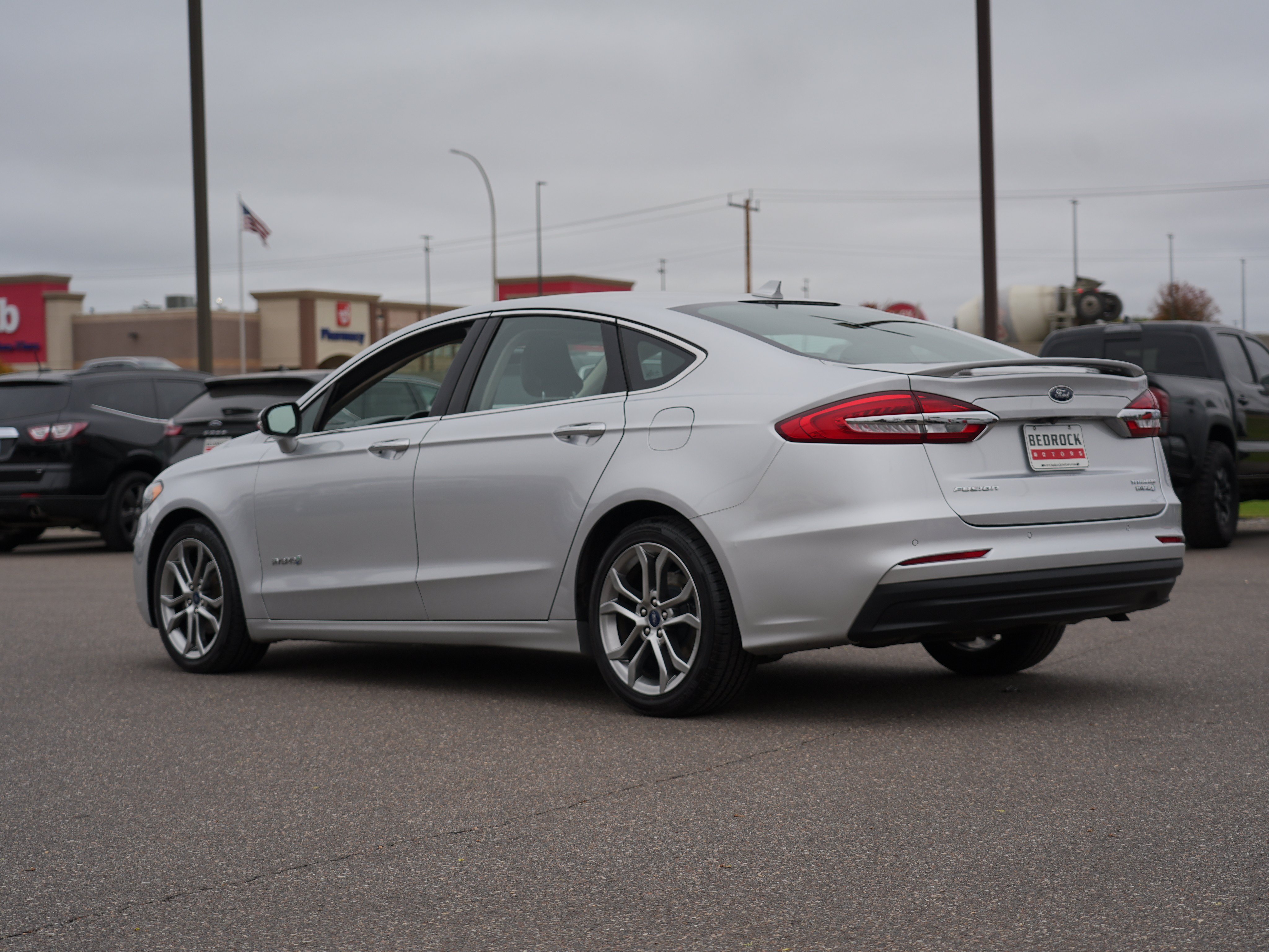 Used 2019 Ford Fusion Titanium FWD image 5