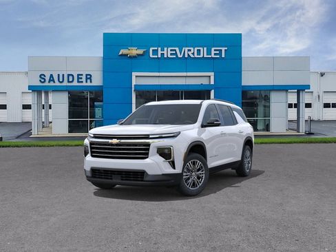 New 2026 Chevrolet Traverse LT image 8