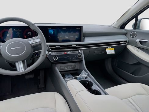 New 2026 Hyundai Sonata SEL FWD image 17