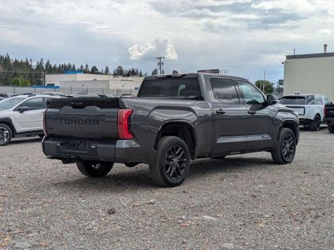Used 2023 Toyota Tundra Platinum AWD/4WD image 5