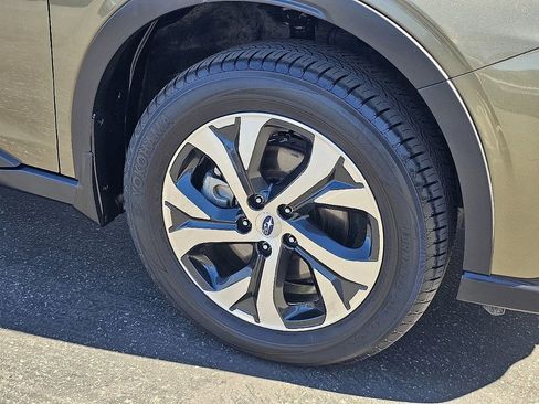 Used 2022 Subaru Outback Limited w/ Popular Package #2 image 9