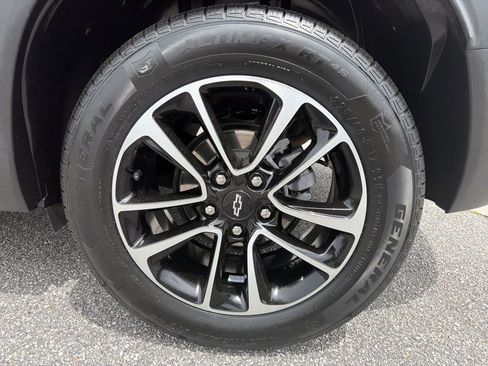 Used 2025 Chevrolet TrailBlazer LT FWD image 30