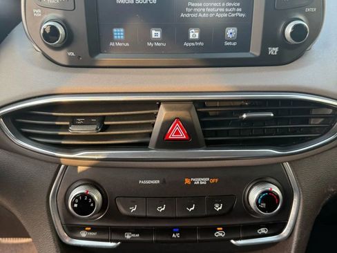 Used 2020 Hyundai Santa Fe SE image 21