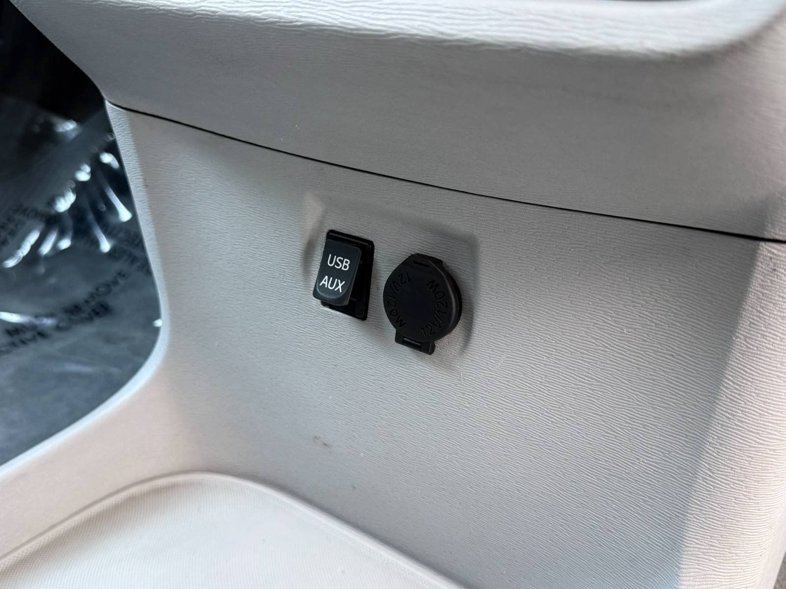 Used 2012 Toyota Sienna Limited w/ Premium Pkg FWD image 26