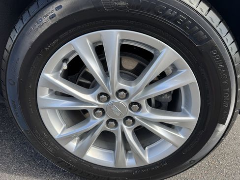 Used 2021 Cadillac XT5 Luxury image 32