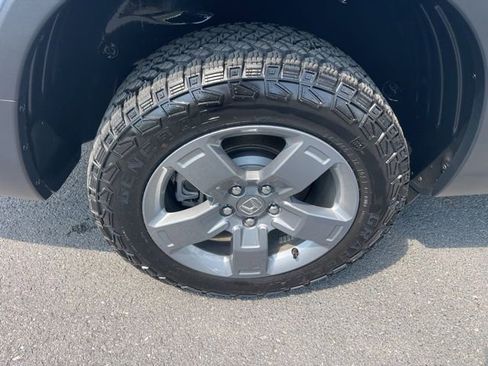 Used 2025 Honda Ridgeline TrailSport image 6