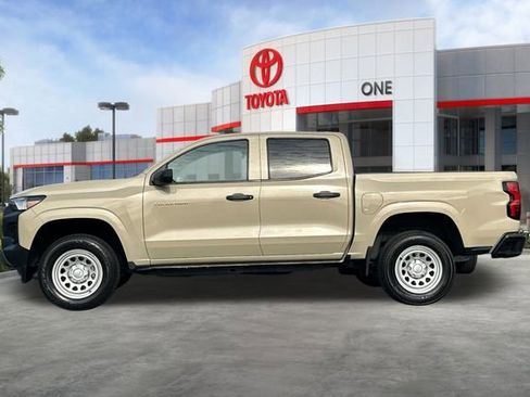 Used 2023 Chevrolet Colorado W/T image 8