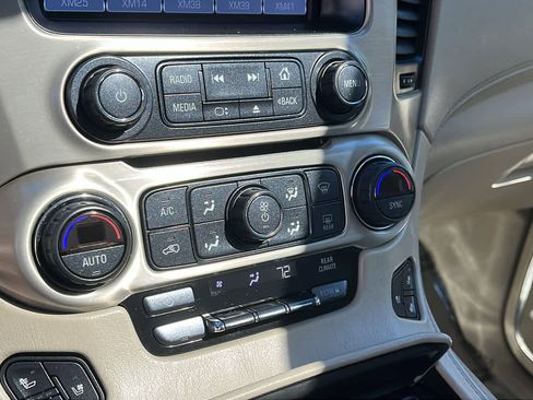 Used 2018 GMC Yukon Denali w/ Denali Ultimate Package AWD/4WD image 16