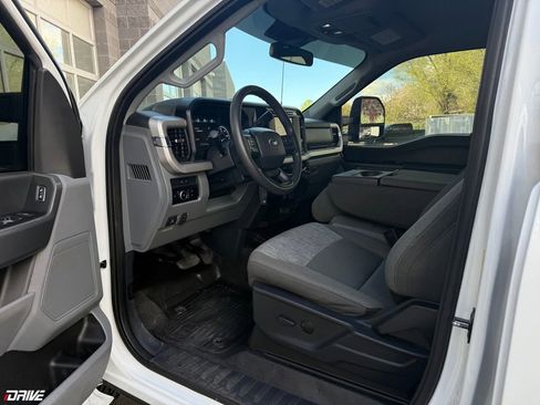 Used 2023 Ford F350 XLT AWD/4WD image 35