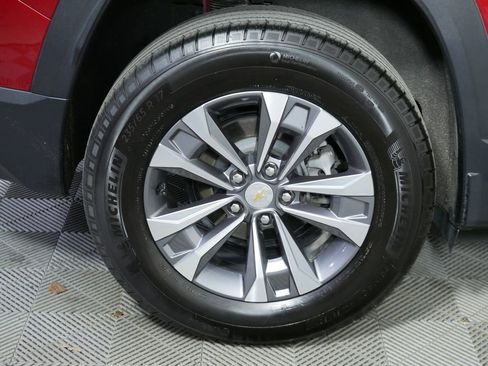 Used 2025 Chevrolet Equinox LT w/ Convenience Package II image 11