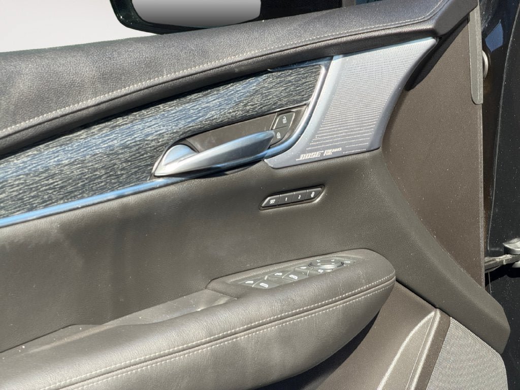 Used 2023 Cadillac XT5 Premium Luxury AWD/4WD image 22