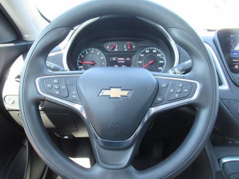 Used 2025 Chevrolet Malibu LT FWD image 22