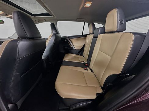 Used 2018 Toyota RAV4 Limited image 17