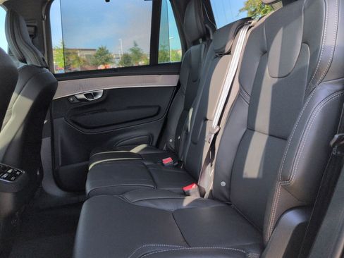 New 2026 Volvo XC90 B6 Ultra image 25