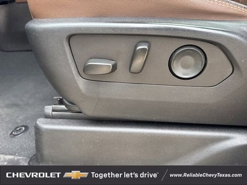 Used 2021 Chevrolet Suburban High Country w/ Premium Package 2 image 26