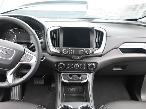 Used 2024 GMC Terrain SLT FWD image 23