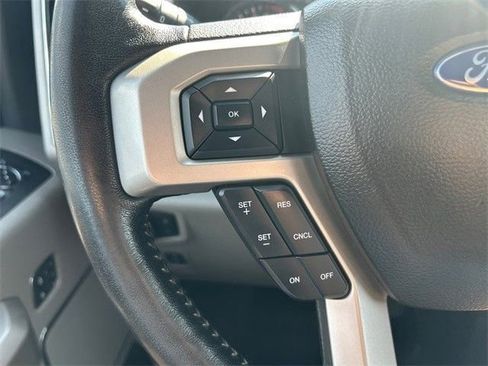 Used 2018 Ford F150 Lariat image 22