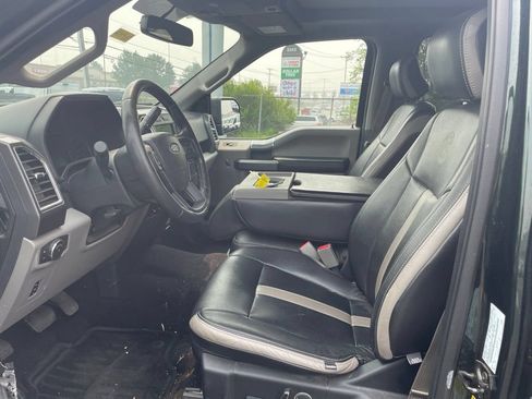 Used 2016 Ford F150 XLT w/ Equipment Group 302A Luxury AWD/4WD image 9