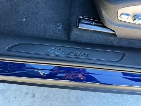 Used 2026 Porsche Macan AWD/4WD image 45