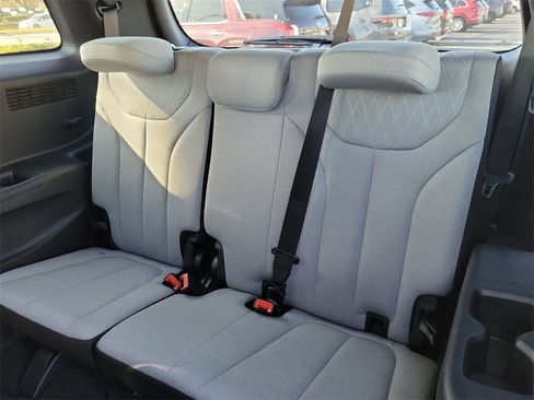 Used 2020 Hyundai Palisade SE image 16