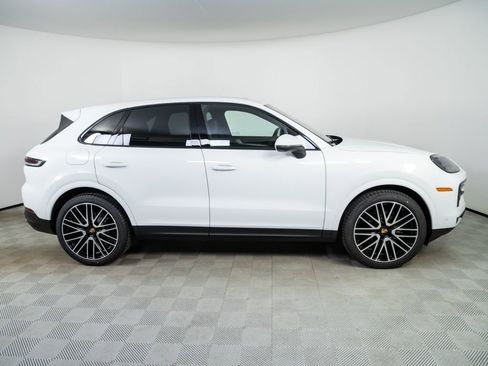 New 2026 Porsche Cayenne AWD/4WD image 28