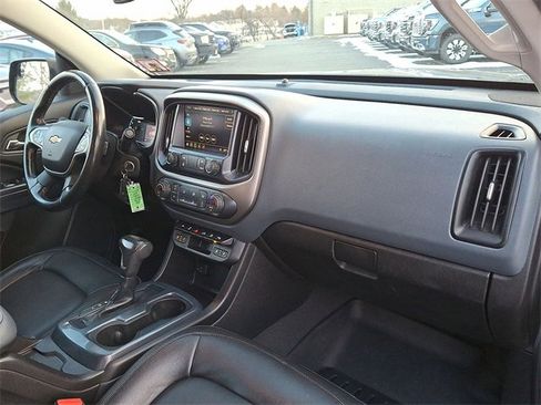 Certified 2019 Chevrolet Colorado Z71 w/ Z71 Midnight Edition image 25