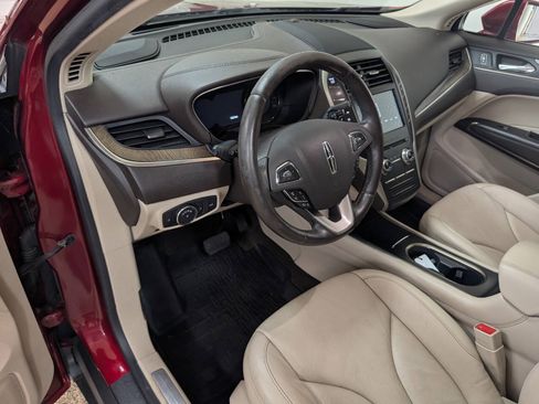 Used 2019 Lincoln MKC Reserve w/ MKC Technology Package AWD/4WD image 8