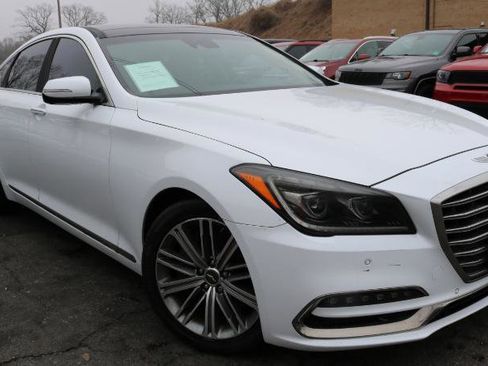 Used 2018 Genesis G80 3.8 w/ Option Group 03 image 3