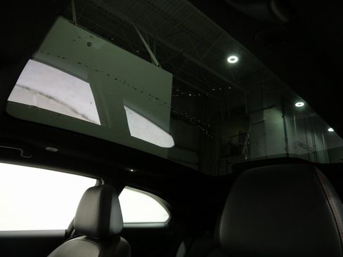 Used 2024 Dodge Charger R/T w/ Plus Group image 4