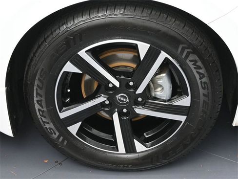 Used 2024 Nissan Sentra SV w/ All-Weather Package image 6