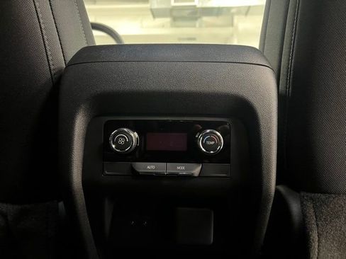 New 2026 Chevrolet Traverse LT AWD/4WD image 21