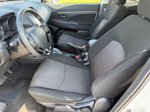 Used 2017 Mitsubishi Outlander Sport SE AWD/4WD image 25