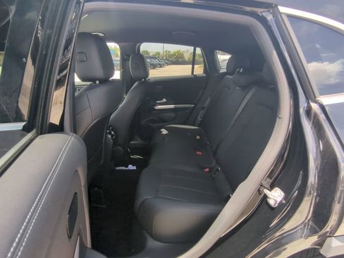 New 2025 Mercedes-Benz GLA 250 image 5