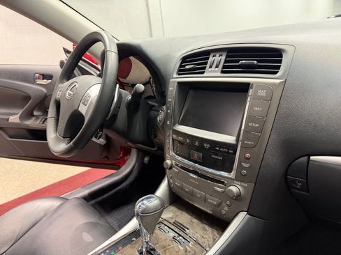 Used 2012 Lexus IS 350C w/ Luxury Pkg image 38