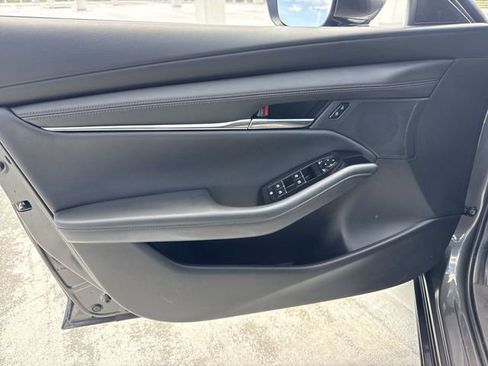 Used 2025 MAZDA MAZDA3 s FWD image 13