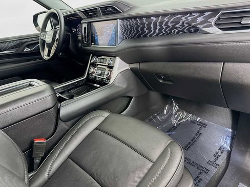 Used 2023 GMC Yukon XL Denali w/ Max Trailering Package image 29