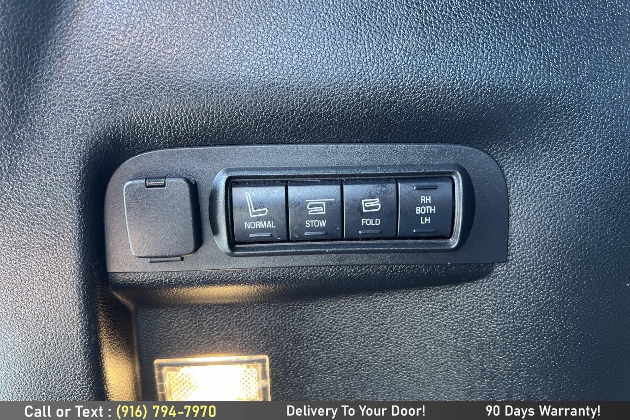 Used 2016 Ford Explorer Sport w/ Equipment Group 401A AWD/4WD image 13