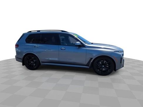 Used 2025 BMW X7 xDrive40i w/ Executive Package AWD/4WD image 10