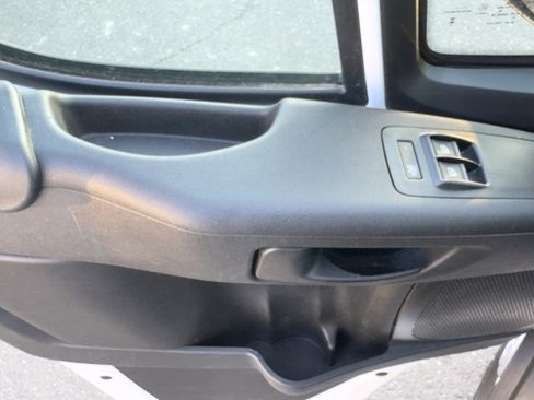 Used 2023 RAM ProMaster 2500 image 10