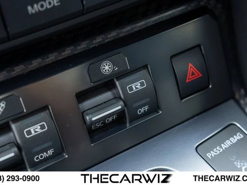 Used 2020 Nissan GT-R Premium AWD/4WD image 83