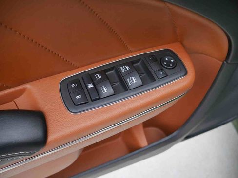 Used 2022 Dodge Charger SRT Hellcat w/ SRT Black Package image 29