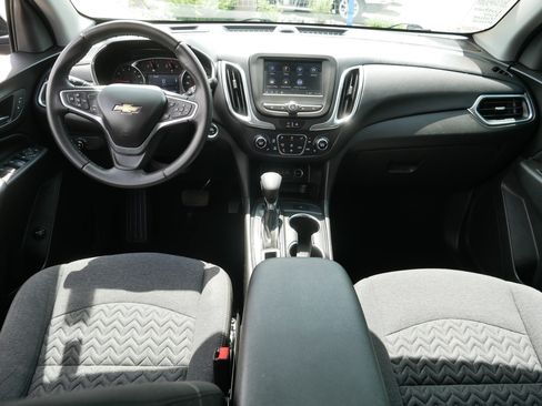 Used 2022 Chevrolet Equinox LT AWD/4WD image 10